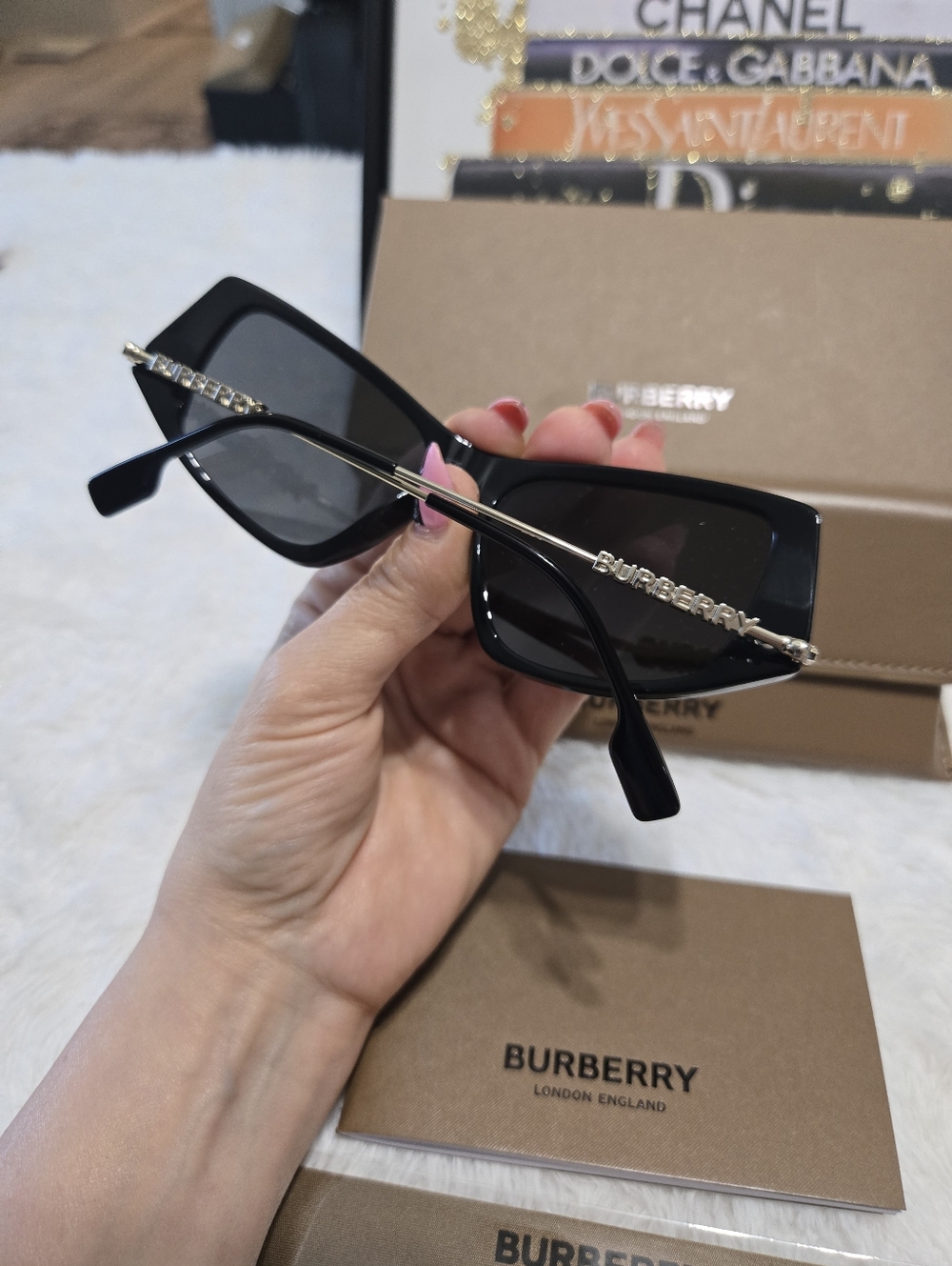 Burberry 52mm Irregular Sunglasses Brand New - Picture 5 of 8